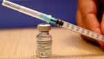 Boosterul sau doza trei de vaccin Pfizer are o eficienţă de 95,6% împotriva formelor simptomatice ale bolii