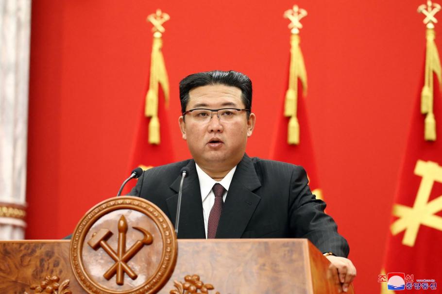 Kim Jong-un, liderul de la Phenian, susține o conferință de presă Kim Jong-un, liderul de la Phenian, susține o conferință de presă