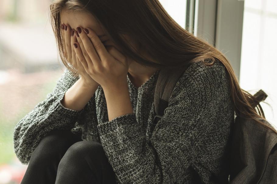 O studentă de 21 de ani s-a sinucis, după ce i s-a comunicat în mod eronat că a picat un examen şi că nu va promova anul O studentă de 21 de ani s-a sinucis, după ce i s-a comunicat în mod eronat că a picat un examen şi că nu va promova anul