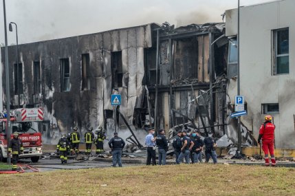 Accident aviatic în Milano. Şapte români au decedat