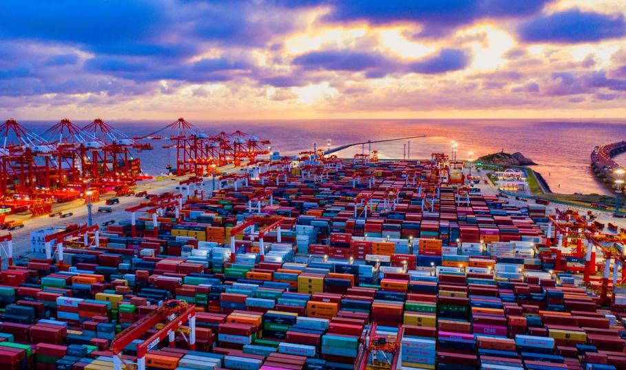 Haosul din comerțul global amenință Crăciunul: ”Nu am mai văzut așa ceva în 43 de ani. Merge prost tot ce poate merge prost” Haosul din comerțul global amenință Crăciunul: ”Nu am mai văzut așa ceva în 43 de ani. Merge prost tot ce poate merge prost”
