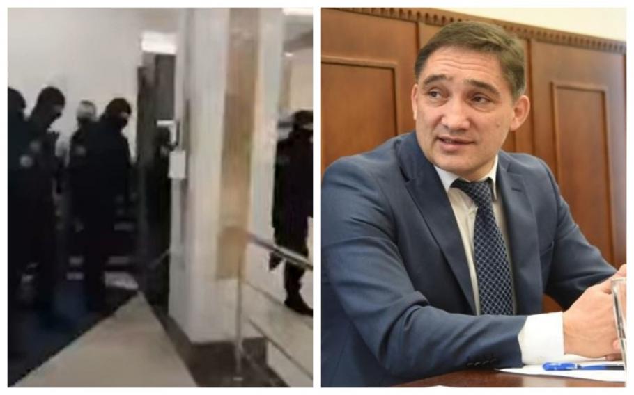 Procurorul General al Republicii Moldova, reținut pentru 72 de ore. Momentul în care Alexandr Stoianoglo este ridicat de mascați direct din biroul său Procurorul General al Republicii Moldova, reținut pentru 72 de ore. Momentul în care Alexandr Stoianoglo este ridicat de mascați direct din biroul său