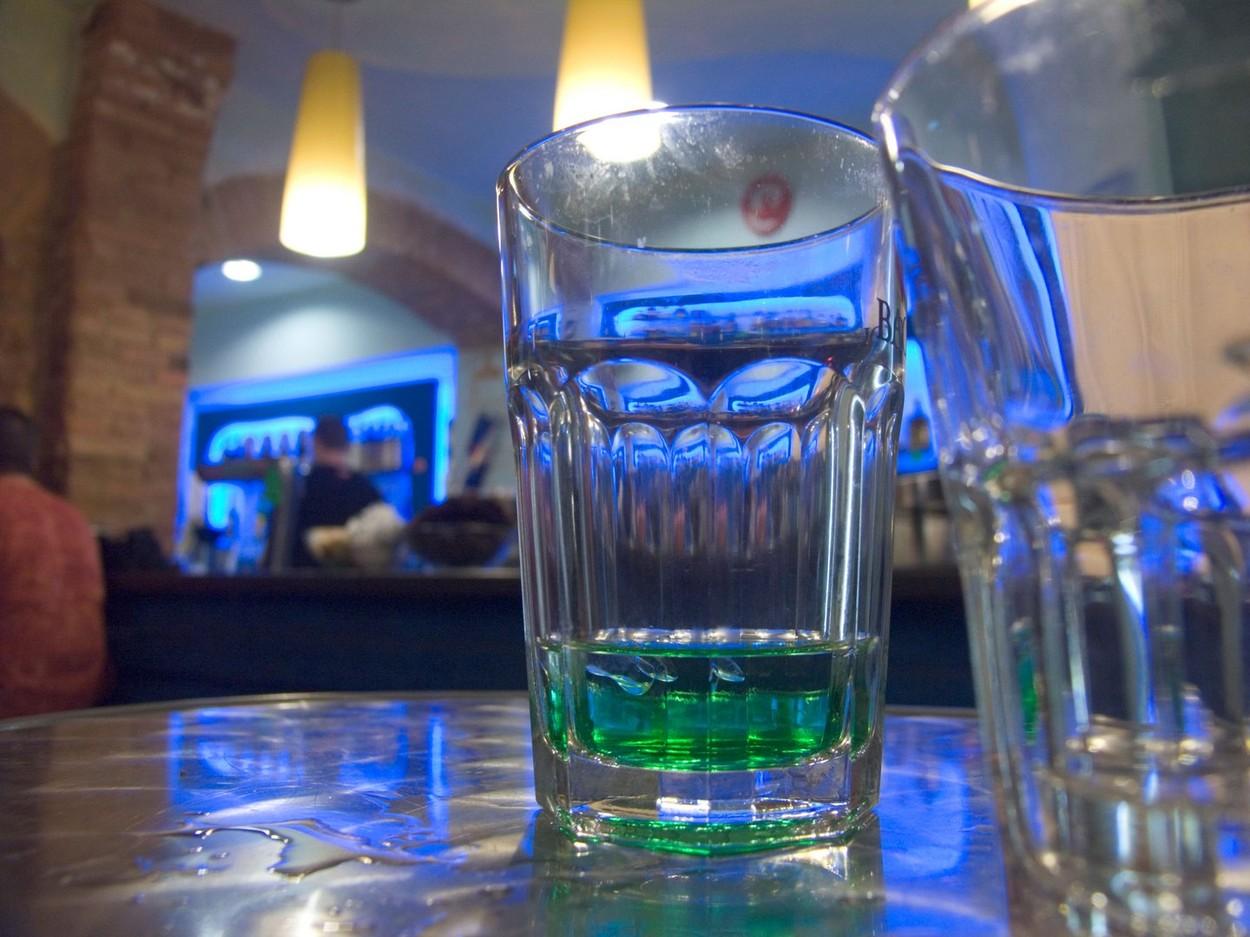 26 de oameni au murit otrăviți în Rusia, după ce au consumat alcool contrafăcut 26 de oameni au murit otrăviți în Rusia, după ce au consumat alcool contrafăcut