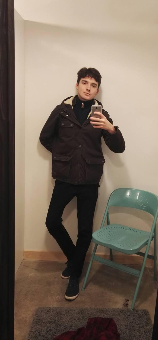 Tânărul a recunoscut crima în timpul jocului cu prietenii