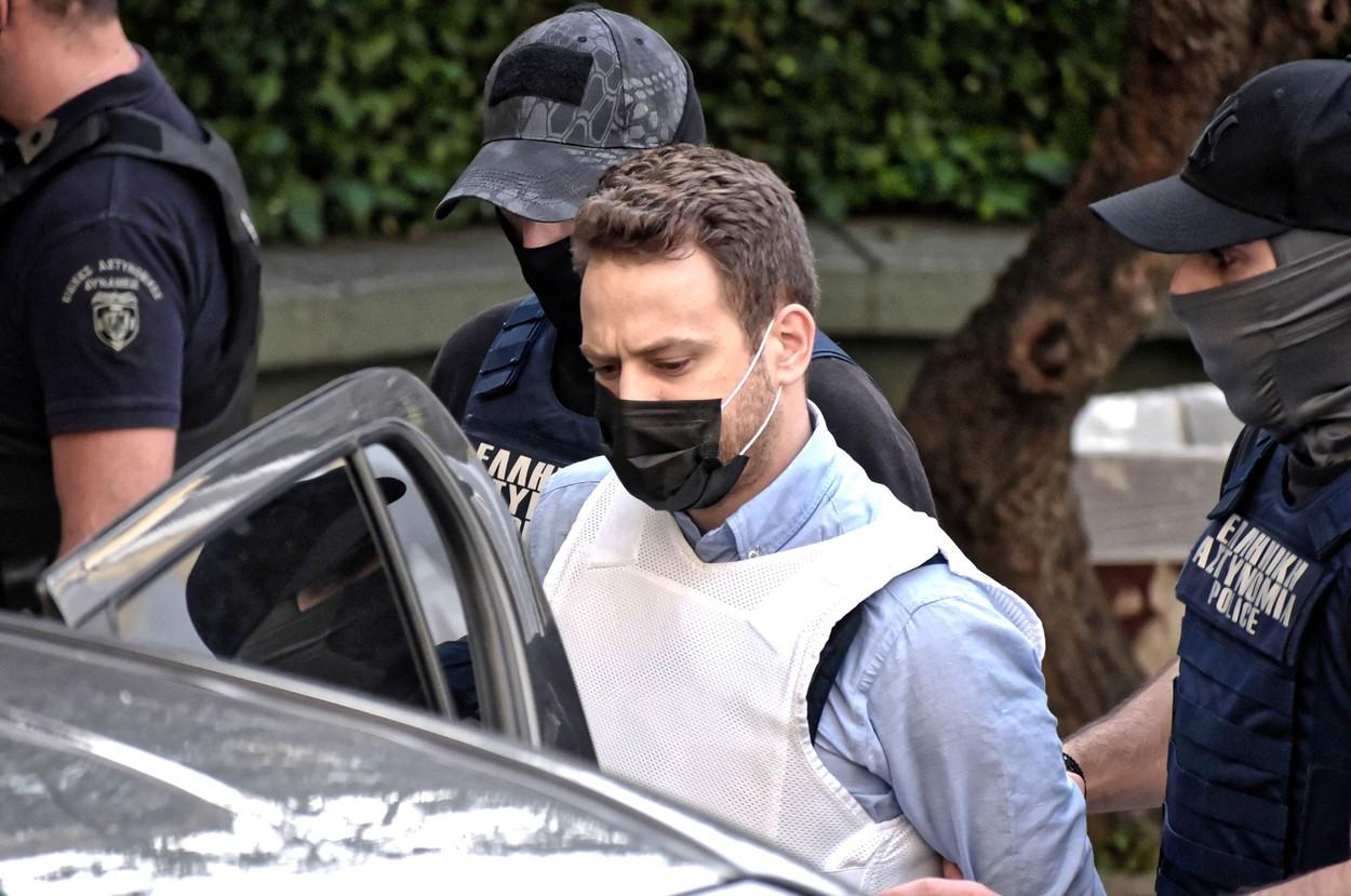 ărbatul şi-a ucis soţia pentru că aceasta i-a cerut să divorţeze