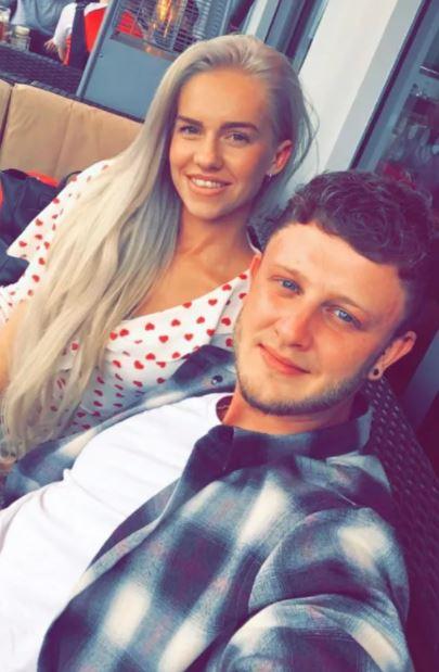 Femeia trebuie să aibă acum singură grijă de cei doi copii