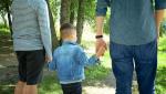 ”Prima adopție gay din România. Felicit persoana care a avut curajul să facă acest pas”. Un profesor universitar gay a fost atestat pentru adopție