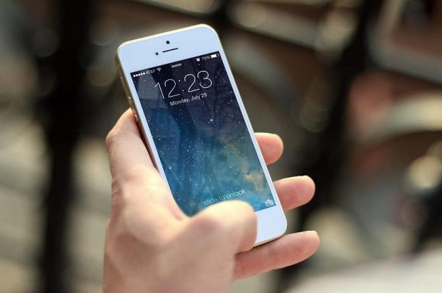 Apple - Iphone Apple - Iphone