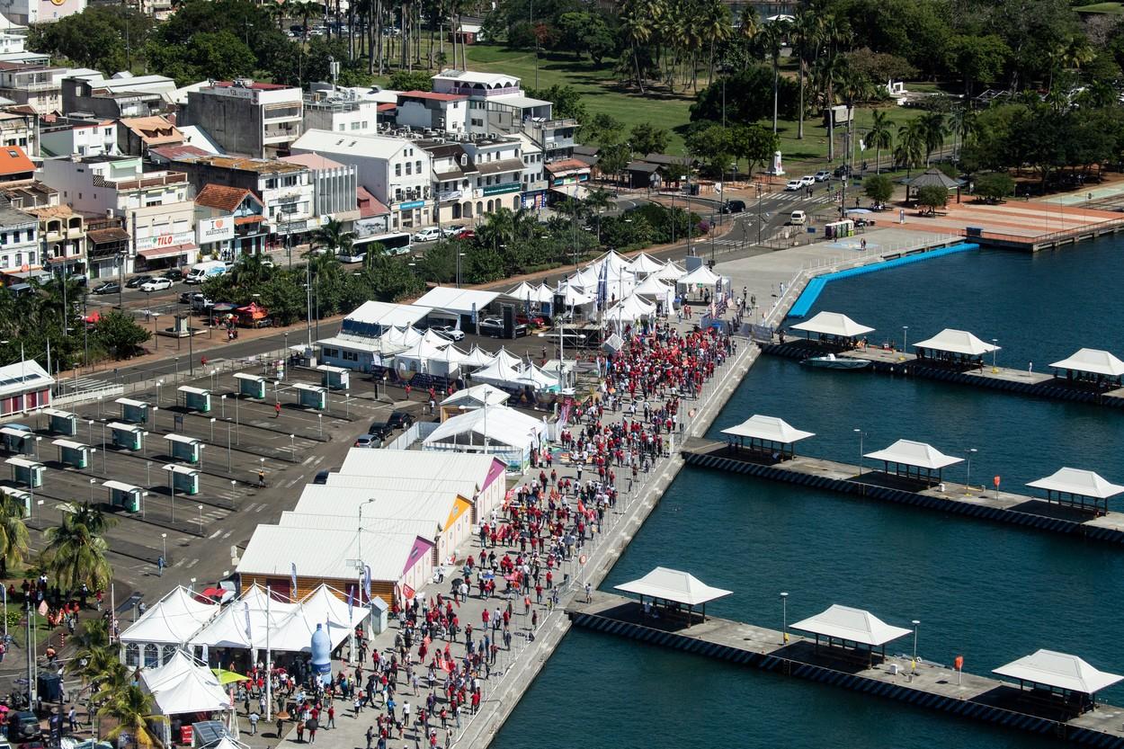 Proteste violente faţă de utilizarea certificatului verde