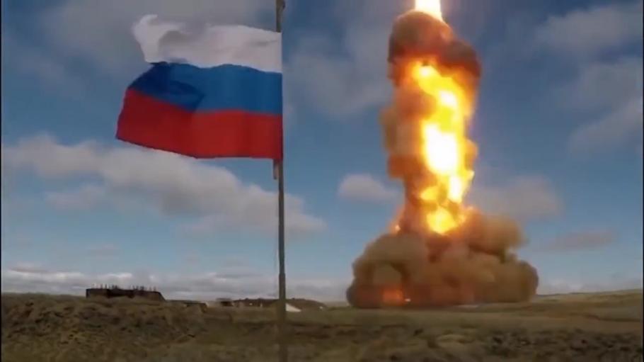 Rusia avertizează NATO că poate distruge 34 de sateliţi şi poate face inutile rachetele şi avioanele aliaţilor. Ruşii se plâng că SUA au simulat un atac nuclear Rusia avertizează NATO că poate distruge 34 de sateliţi şi poate face inutile rachetele şi avioanele aliaţilor. Ruşii se plâng că SUA au simulat un atac nuclear