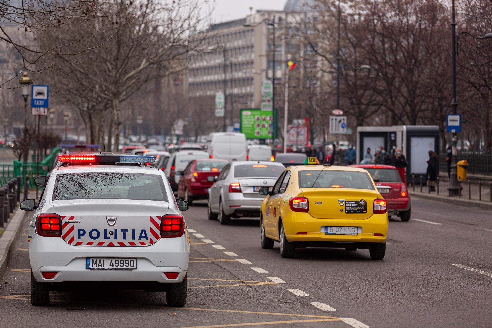 mașină de poliție din București