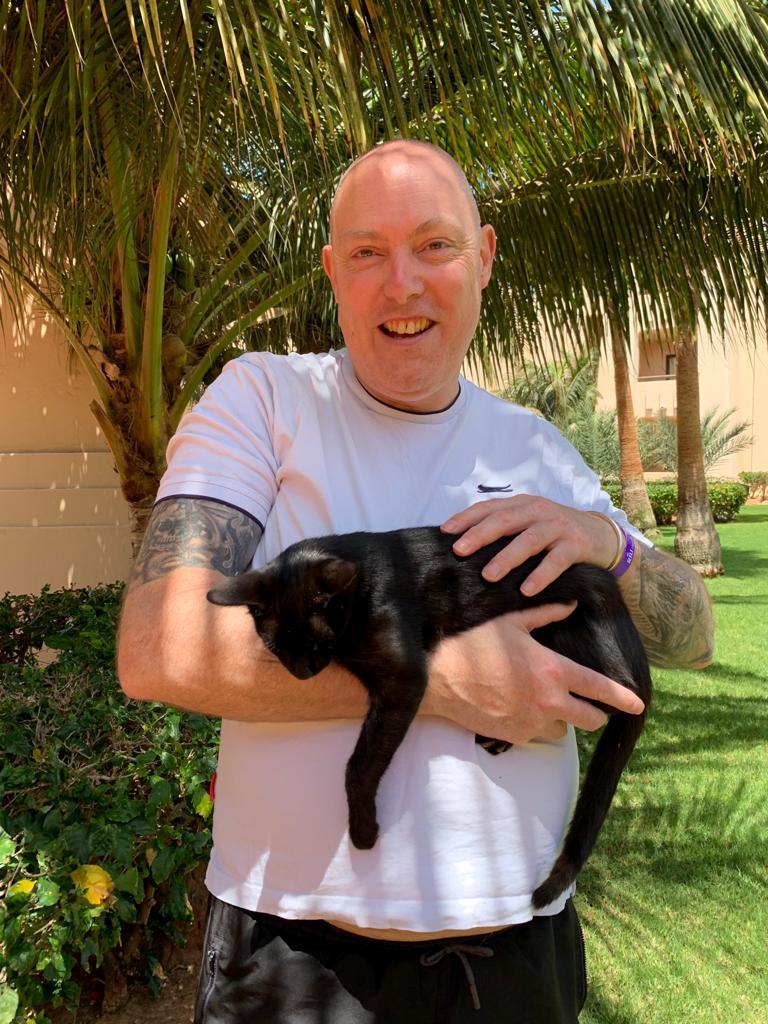 Un britanic care a refuzat vaccinul anti-Covid pentru că nu este vegan i-a spus soției marele său regret, apoi a murit