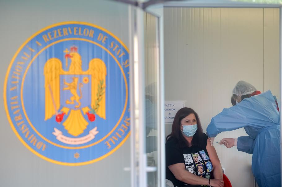 Medic: Problema pandemiei ar fi fost rezolvată într-o lună dacă se impunea certificatul verde la orice activitate Medic: Problema pandemiei ar fi fost rezolvată într-o lună dacă se impunea certificatul verde la orice activitate
