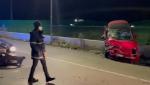 Un român a încercat să calce cu mașina doi carabinieri, apoi i-a luat la pumni. Adrian a provocat haos, pe un drum din Italia