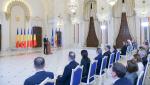 Klaus Iohannis, discuție cu Patriarhul Daniel la recepția de Ziua Națională: ”Am înţeles că sunteţi vaccinat cu schema completă”