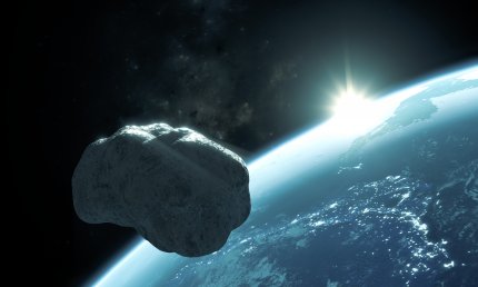 Un asteroid „potențial periculos”, mai mare decât Turnul Eiffel, va trece în acest weekend pe lângă Pământ