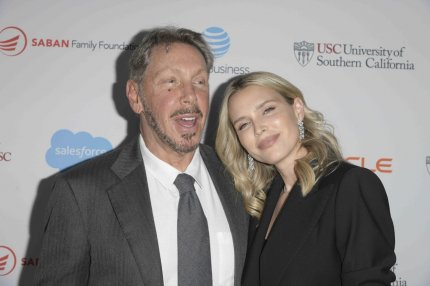 Schimbări în topul miliardarilor lumii: preşedintele Oracle, Larry Ellison, a devenit mai bogat decât co-fondatorii Google şi se apropie de Bill Gates