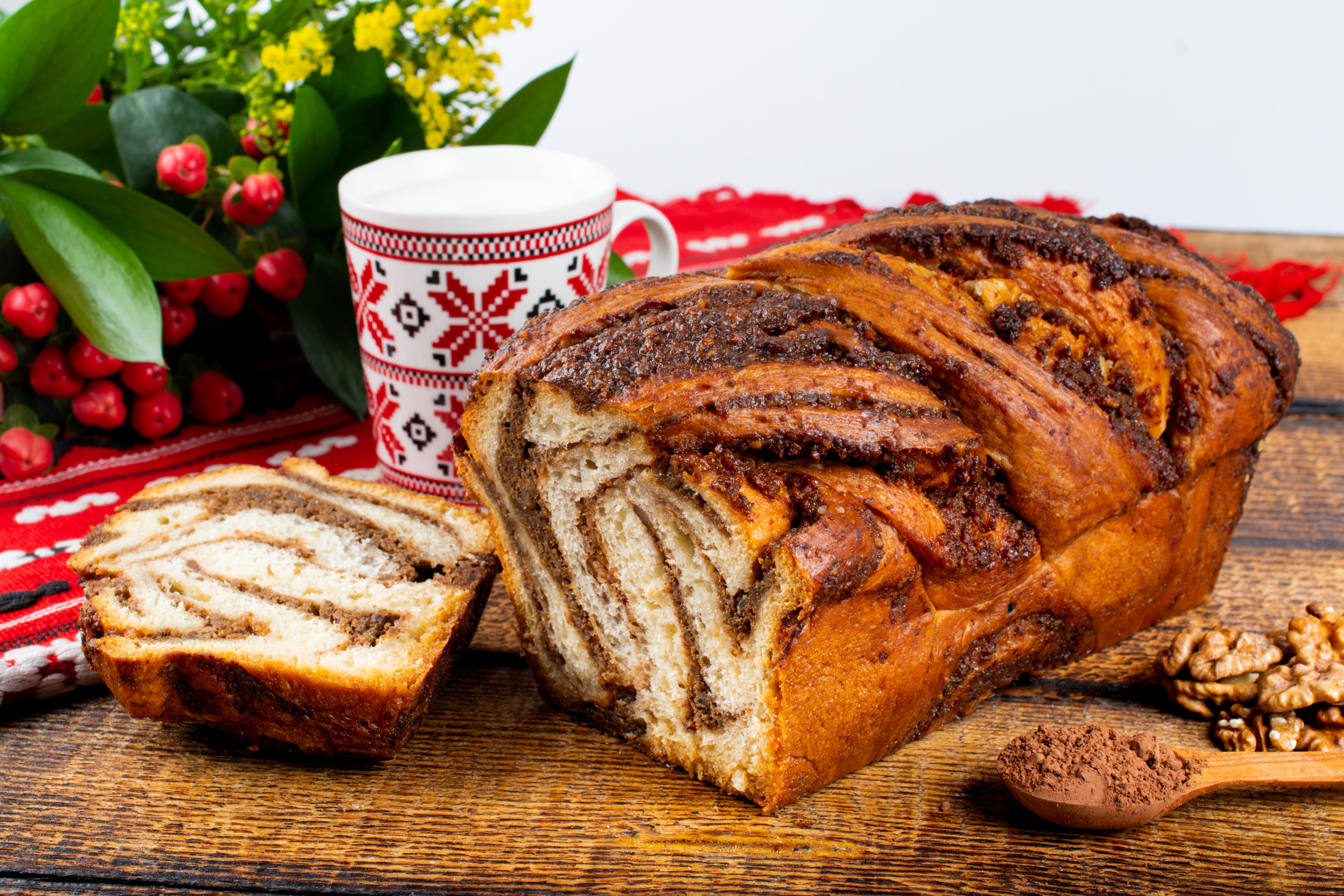 Reţeta cozonacului perfect de sărbători. În România a apărut prima şcoală de copt cozonaci. Cât costă un preparat "ideal"