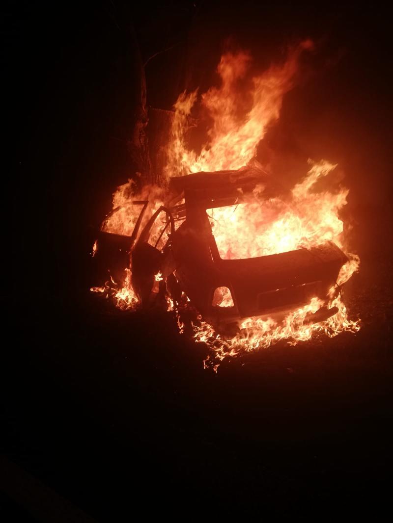 Un șofer a murit carbonizat în propria mașină, pe o șosea din Ialomița