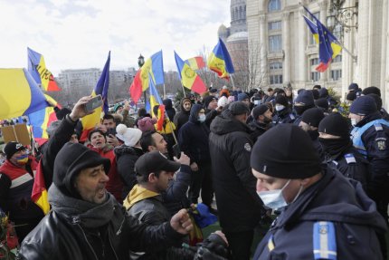 Reacția Guvernului după ce protestatarii AUR au pătruns cu forța în curtea Parlamentului