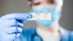 Testele antigen sunt mai puţin sensibile la varianta Omicron și pot indica rezultate fals negative în ciuda unei infecții