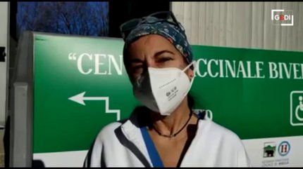 Cine este italianul care a încercat să se vaccineze într-un braț de silicon. Asistenta, uluită: „Crezi că aș putea avea un corp așa?”