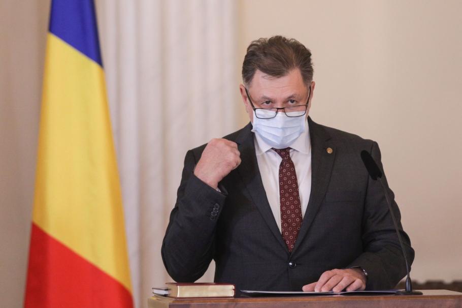 Alexandru Rafila anunță noi restricții în România pentru a opri răspândirea Omicron: Săptămâna viitoare va fi adoptat un set de măsuri Alexandru Rafila anunță noi restricții în România pentru a opri răspândirea Omicron: Săptămâna viitoare va fi adoptat un set de măsuri