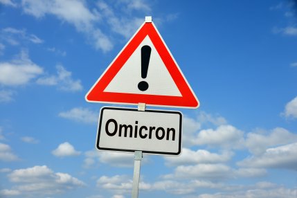 Varianta Omicron s-a răspândit în 57 de state. OMS estimează că numărul spitalizărilor va crește