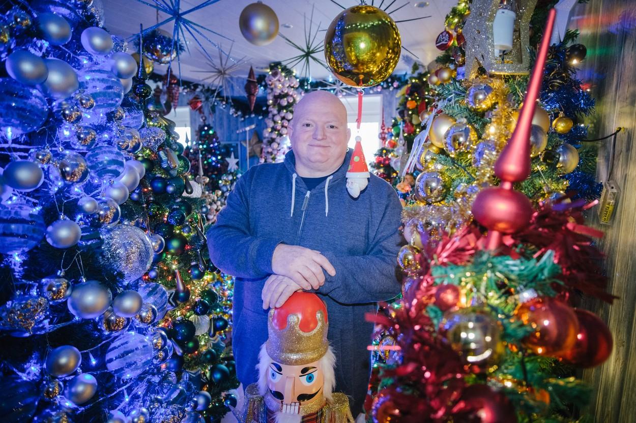 Familia deţine recordul mondial pentru cei mai mulţi brazi împodobiţi