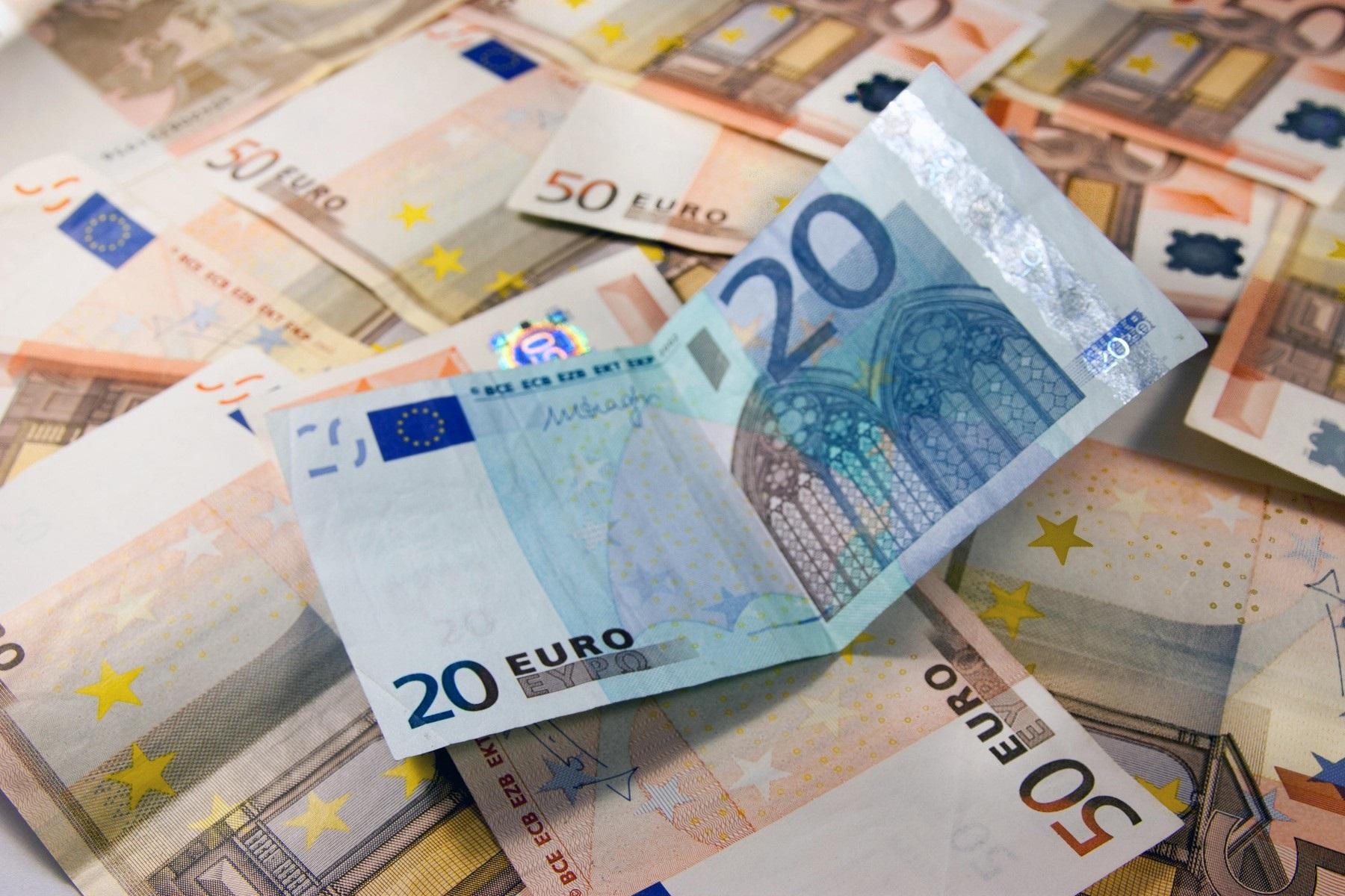Curs valutar BNR bancnote euro