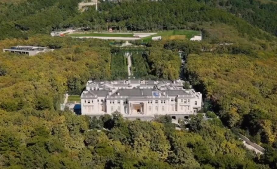 Palatul lui Vladimir Putin Palatul lui Vladimir Putin
