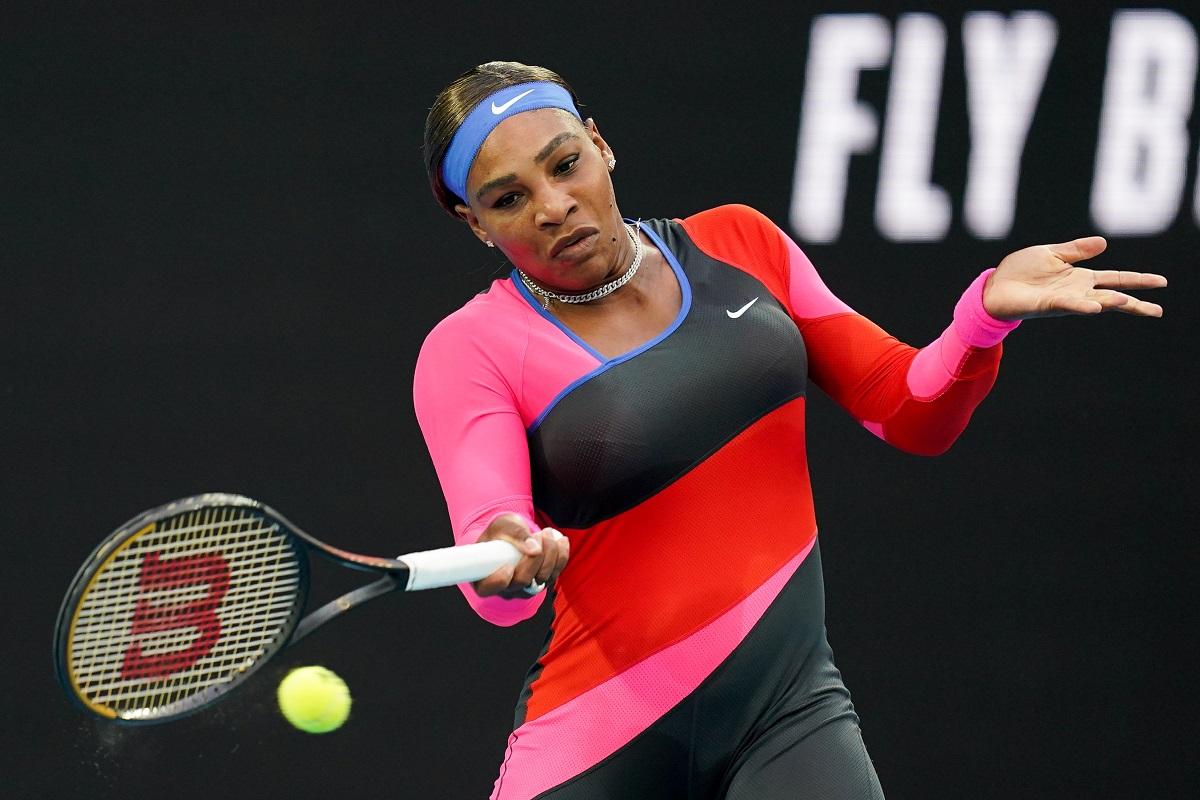 Serena Williams câştigă primul set cu Simona Halep