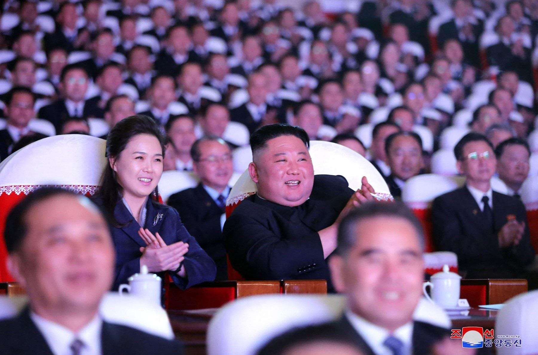 Kim Jong-un și soția lui, Ri Sol-ju 