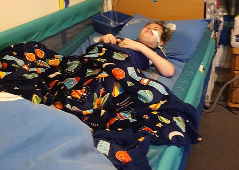 Luke își va petrece ziua de naștere în spital, în Marea Britanie Luke își va petrece ziua de naștere în spital, în Marea Britanie