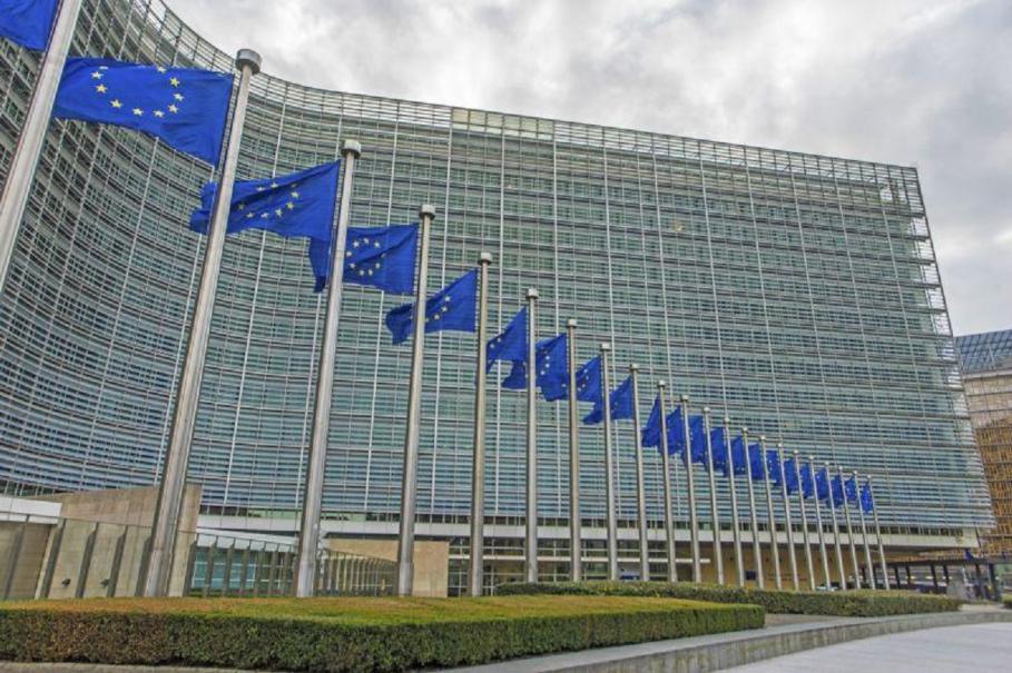 Comisia Europeană Comisia Europeană somează şase state membre să motiveze restricţiile de circulaţie impuse din cauza Covid-19