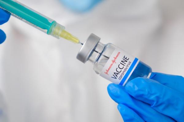 Vaccinul împotriva covid-19 Johnson&Johnson are o eficienţă de 81,7% până la 87,6% împotriva formelor grave ale bolii