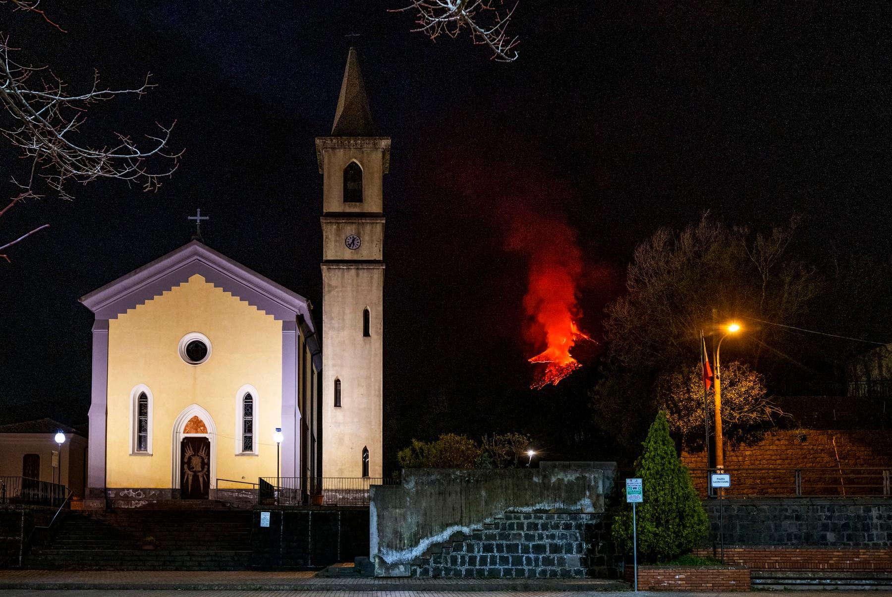 Erupția Vulcanului Etna