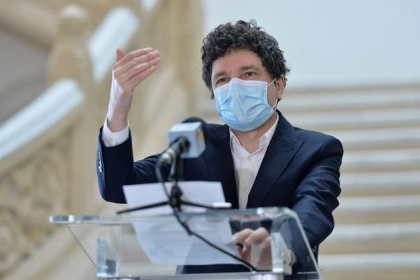 Primarul General al Capitalei, Nicusor Dan, sustine o conferinta de presa privind suspendarea pentru 2 ani a Planurilor Urbanistice Coordonatoare ale Sectoarelor 2, 3, 4, 5 și 6 din Bucuresti, miercuri 24 februarie 2021.