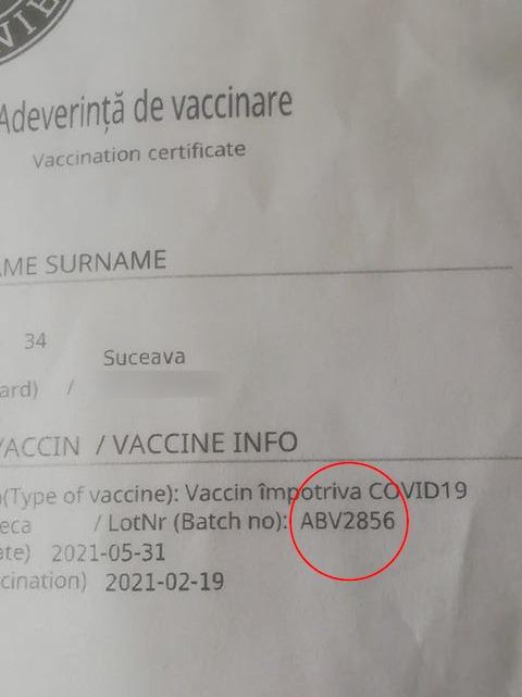 Poze cu adeverinţele primite după vaccin