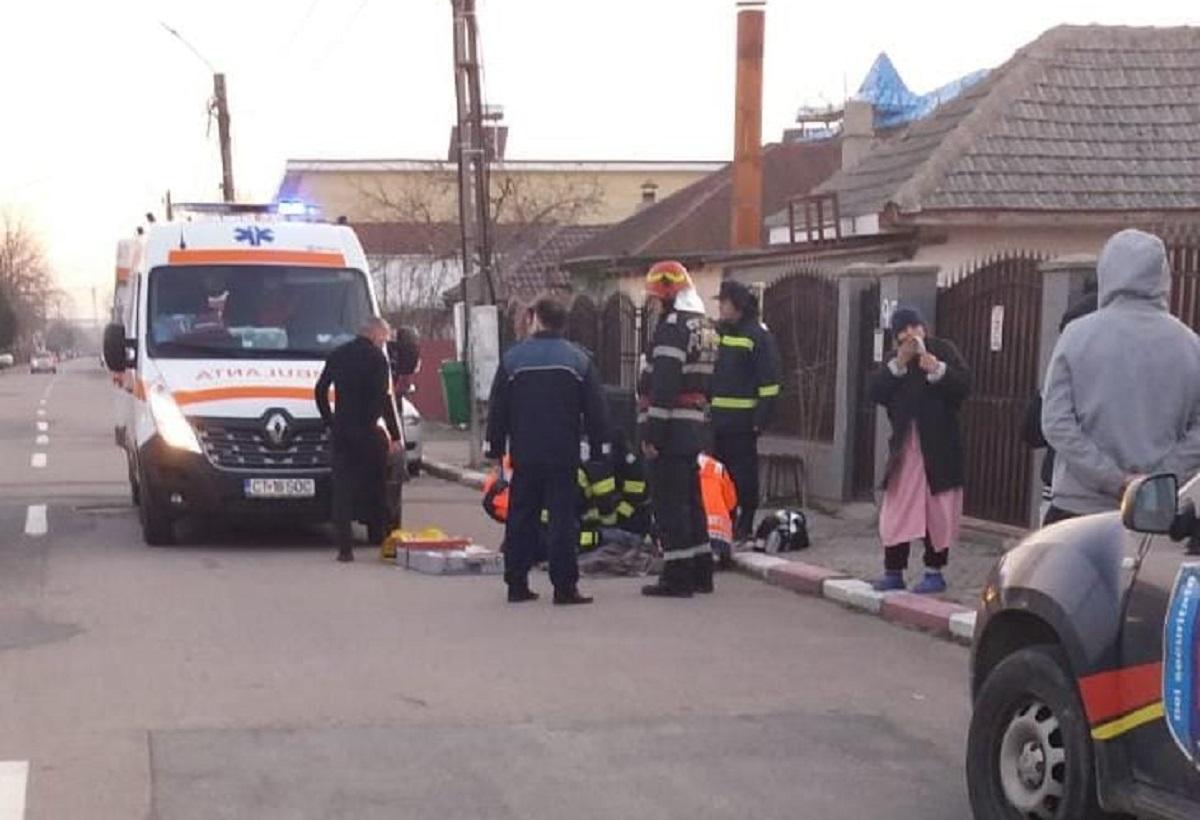 Copil mort la Costinești, după ce au căzut mai multe țevi metalice peste el. Un altul ajuns la spital