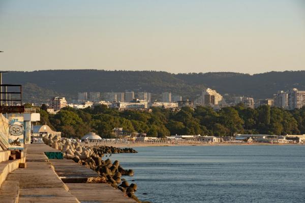 Bulgaria deschide sezonul turistic pe 1 mai. Cât costă o vacanță în acest an și cum funcționează hotelurile