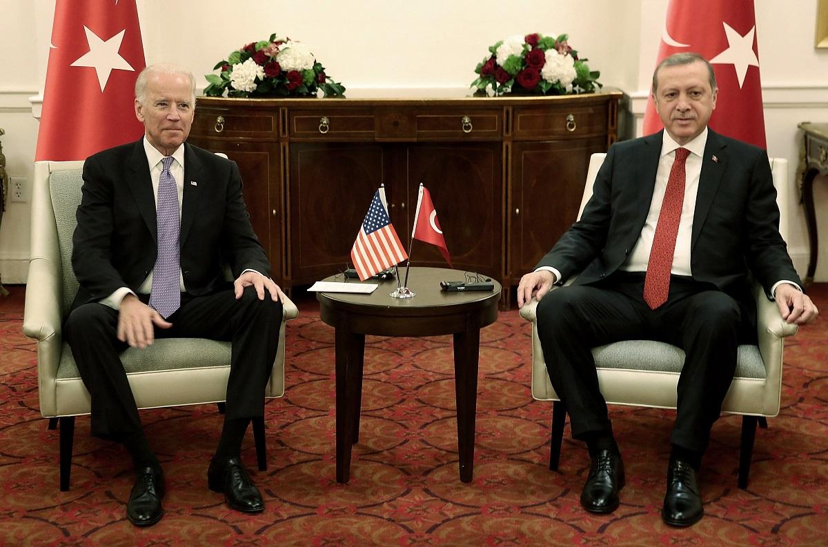 Joe Biden şi Recep Tayyip Erdogan Joe Biden, "profund dezamăgit" de retragerea Turciei din tratatul care protejează femeile
