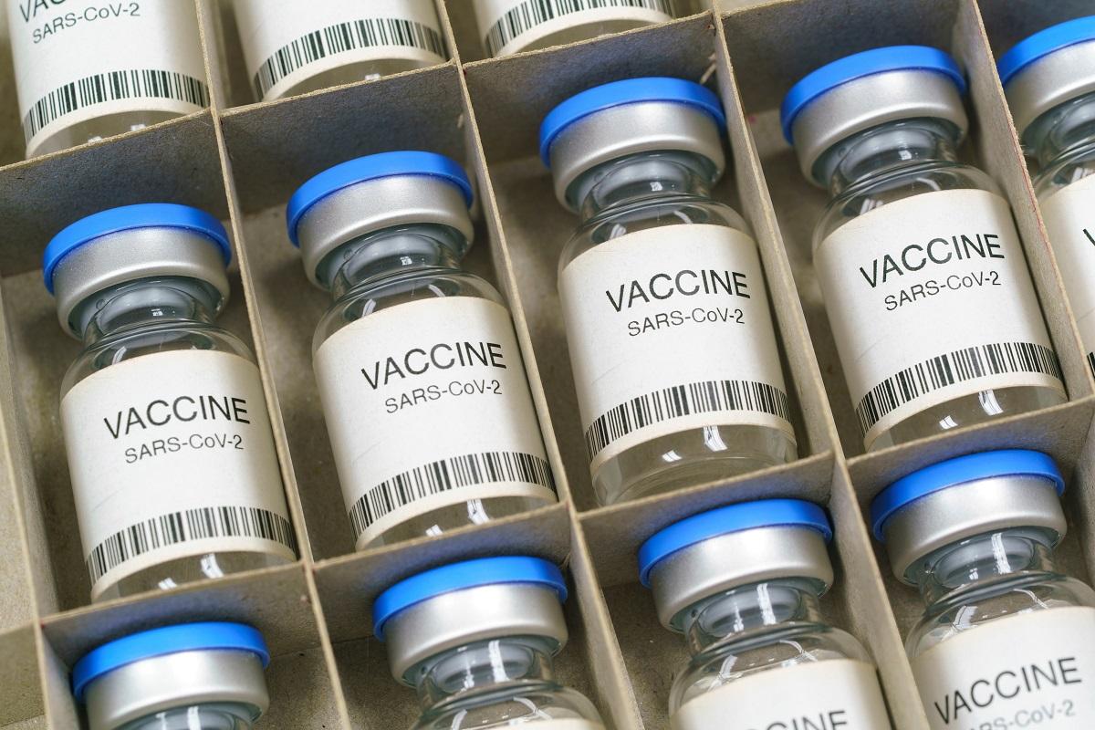 Aproape 45.000 de persoane vaccinate şi 192 de reacţii adverse în ultimele 24 de ore
