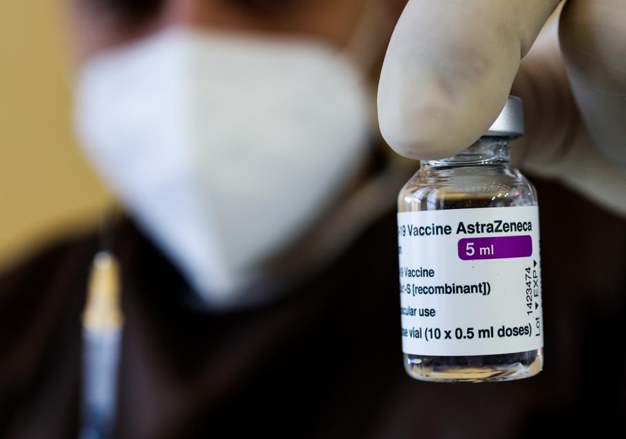 29 de milioane de doze de vaccin AstraZeneca au fost descoperite la o fabrică de lângă Roma. Italienii acuză că erau pentru Marea Britanie 29 de milioane de doze de vaccin AstraZeneca au fost descoperite la o fabrică de lângă Roma. Italienii acuză că erau pentru Marea Britanie