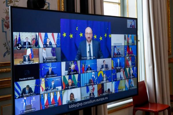 Cum vor liderii UE să repare campania de vaccinare dureros de lentă. Macron. ”Am greșit că ne-a lipsit ambiția, nebunia”
