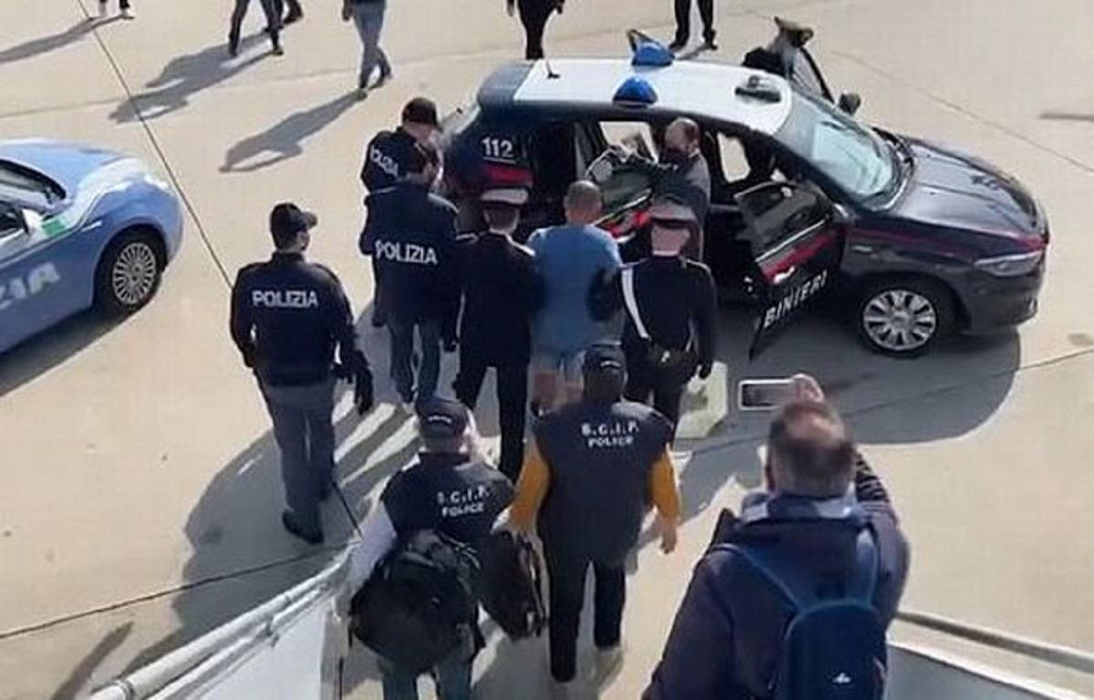 Mafiot italian, extrădat din Republica Dominicană Mafiotul italian este afiliat celebrului clan Ndrangheta