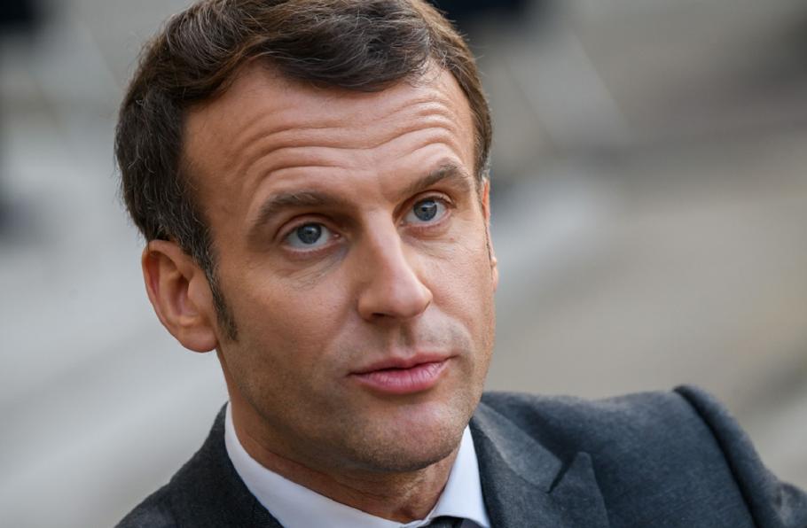 Preşedintele Franţei Emmanuel Macron Franţa intră în carantină totală timp de o lună