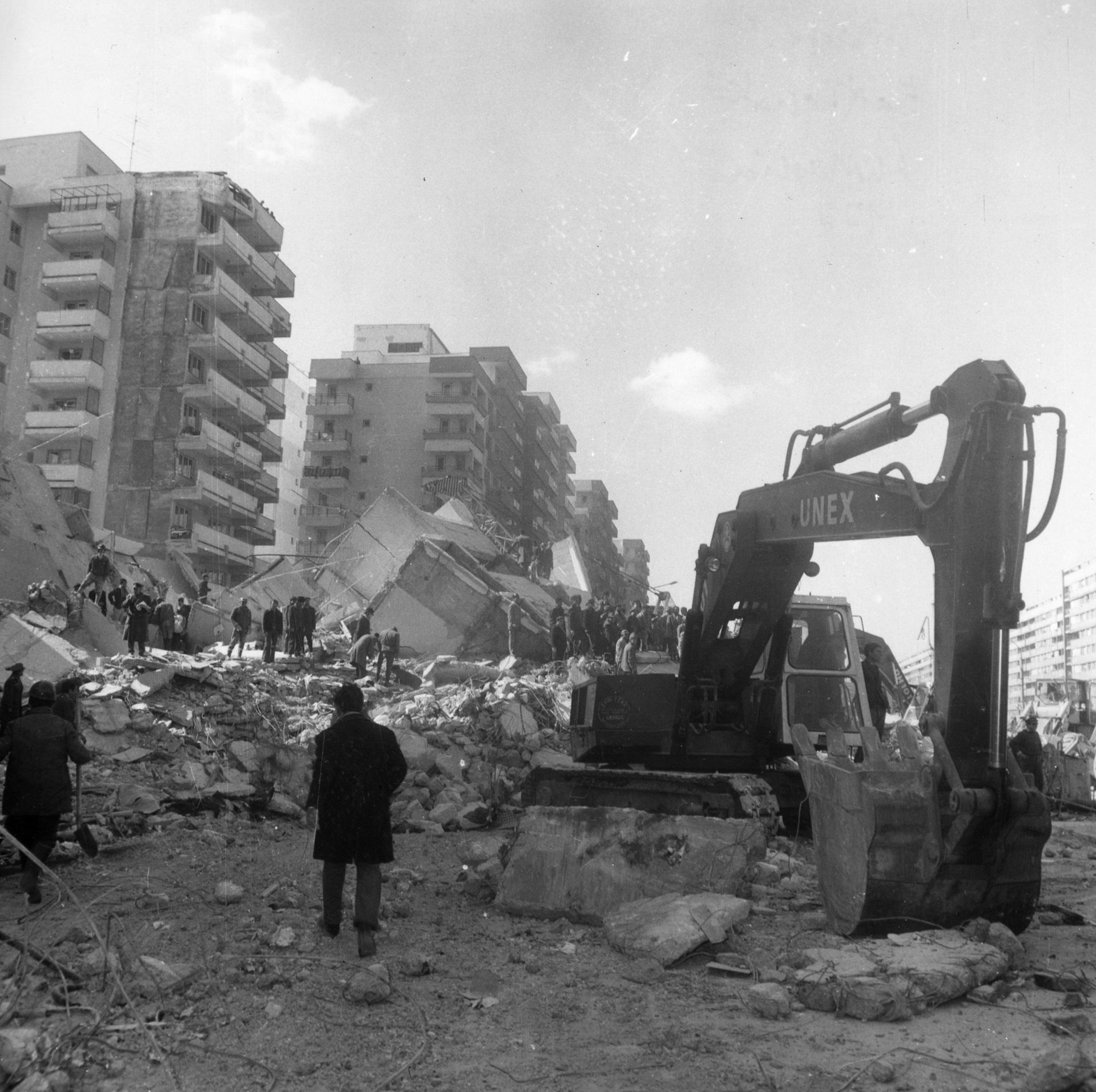 cutremur 1977