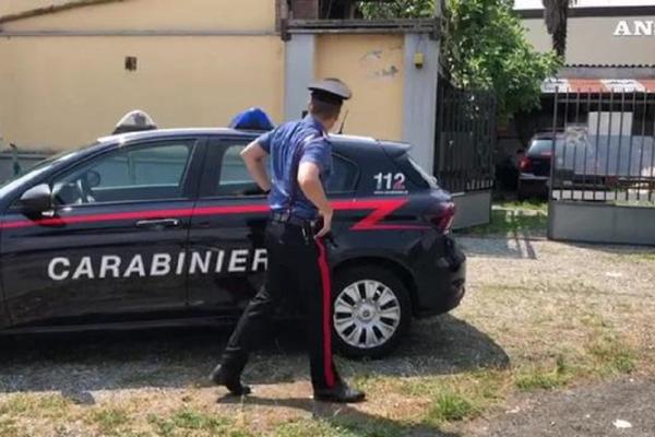 Românul prins cu droguri asupra sa are 24 de ani