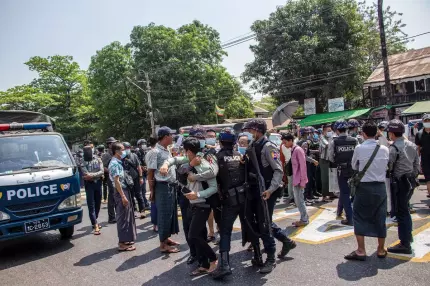 Avertisment ONU: Myanmar poate deveni noua Sirie Creşterea violenței duce la o eventuală repetare a istoriei